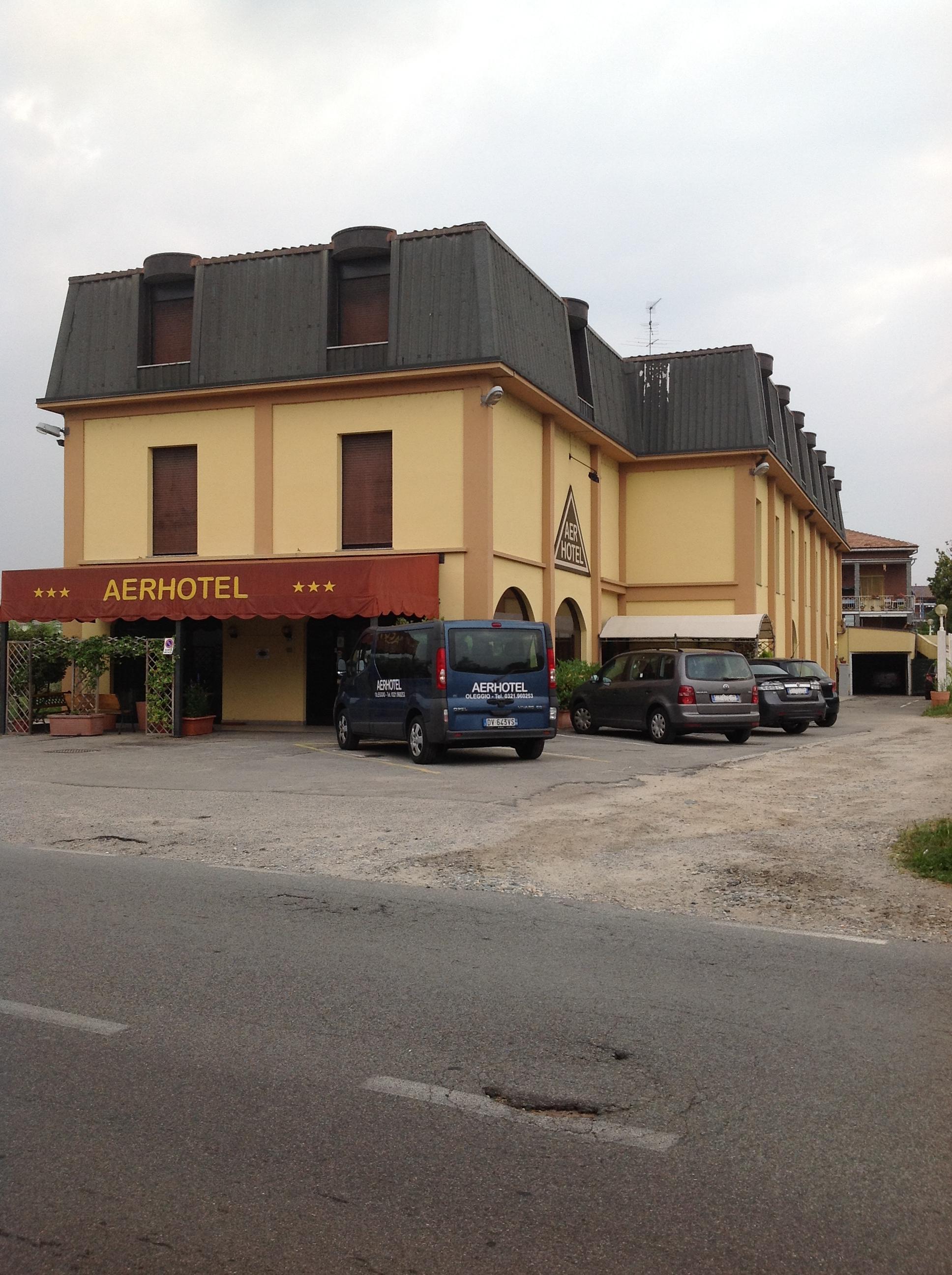 Aer Hotel Malpensa Oleggio Esterno foto