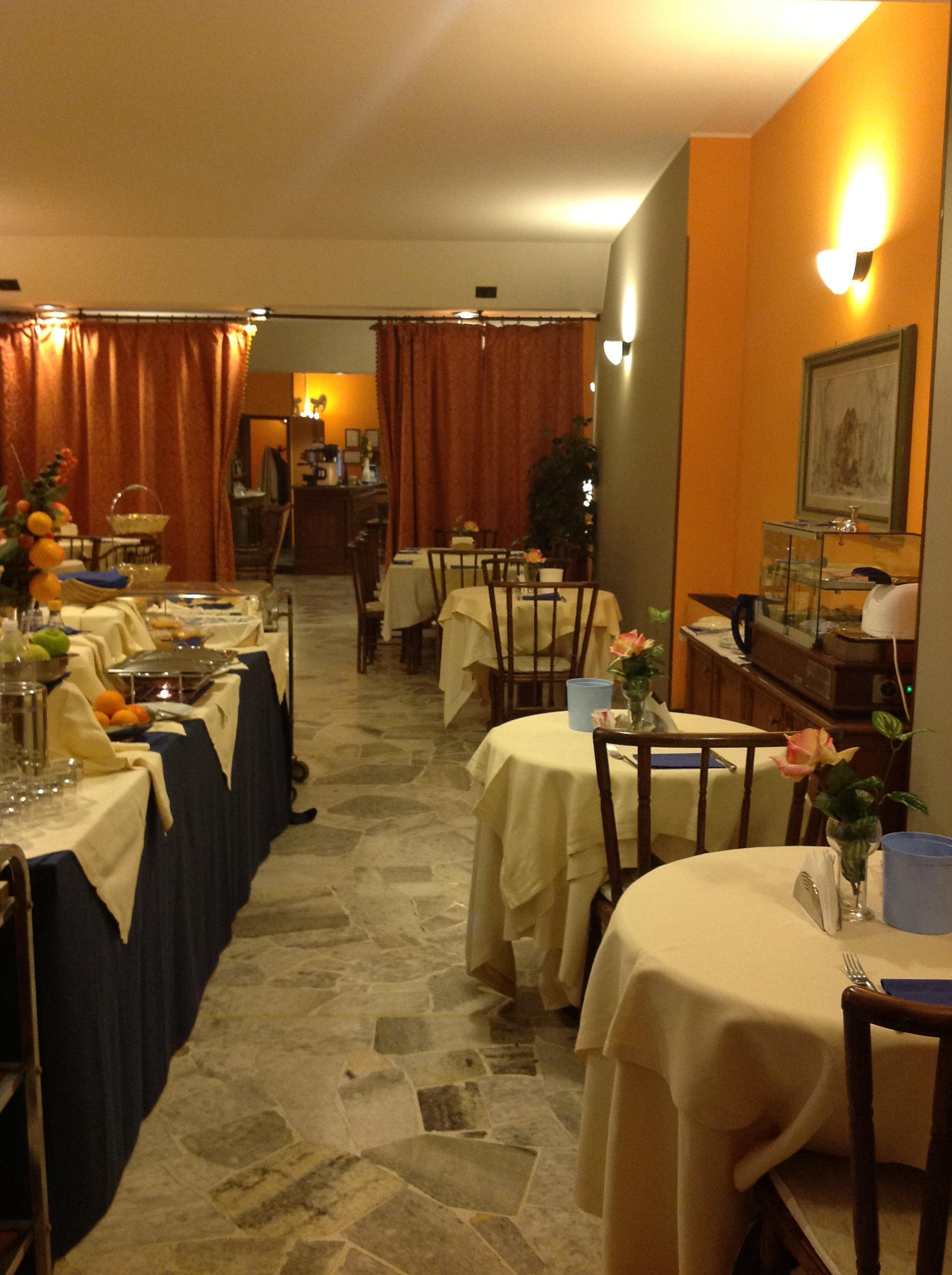 Aer Hotel Malpensa Oleggio Esterno foto
