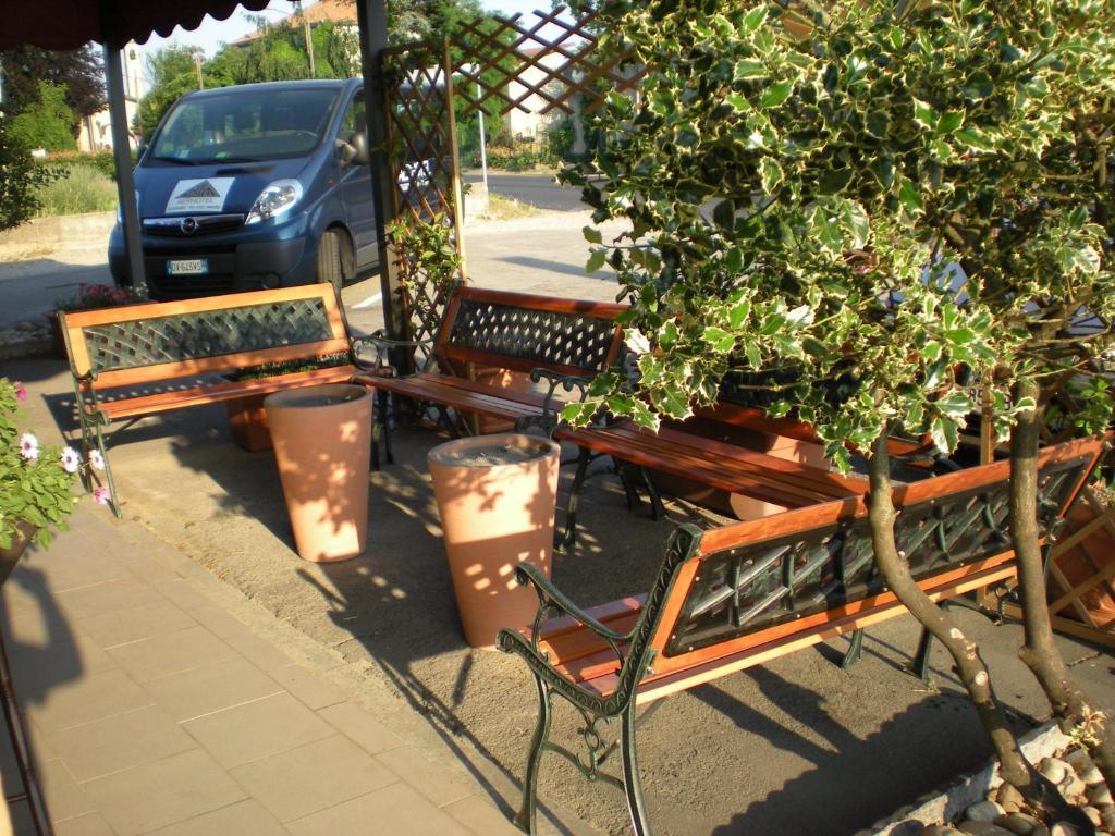 Aer Hotel Malpensa Oleggio Esterno foto
