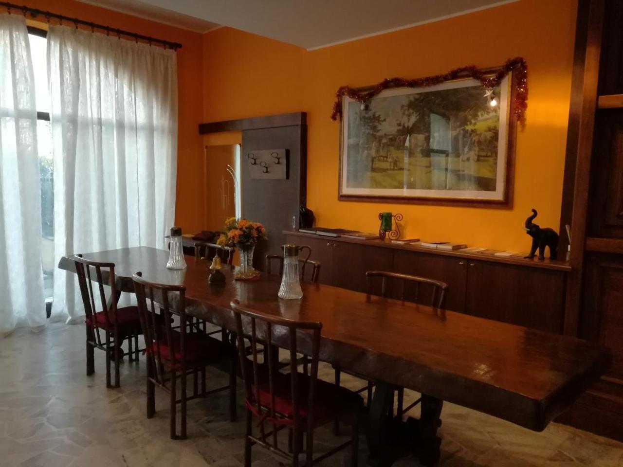 Aer Hotel Malpensa Oleggio Esterno foto