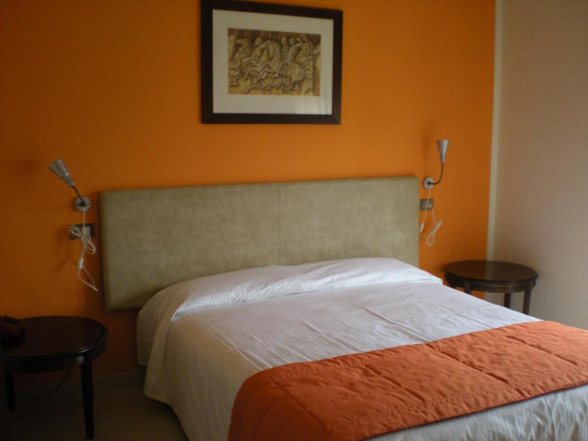 Aer Hotel Malpensa Oleggio Camera foto