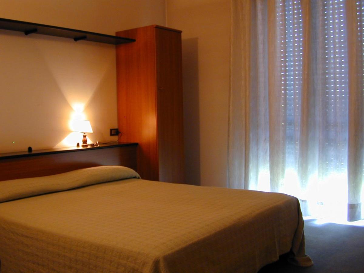 Aer Hotel Malpensa Oleggio Camera foto